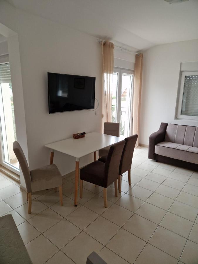 Apartmani Marina Kopitovic Petrovac Exterior photo