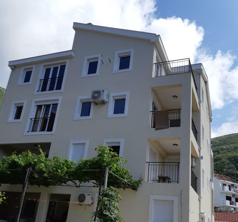 Apartmani Marina Kopitovic Petrovac Exterior photo