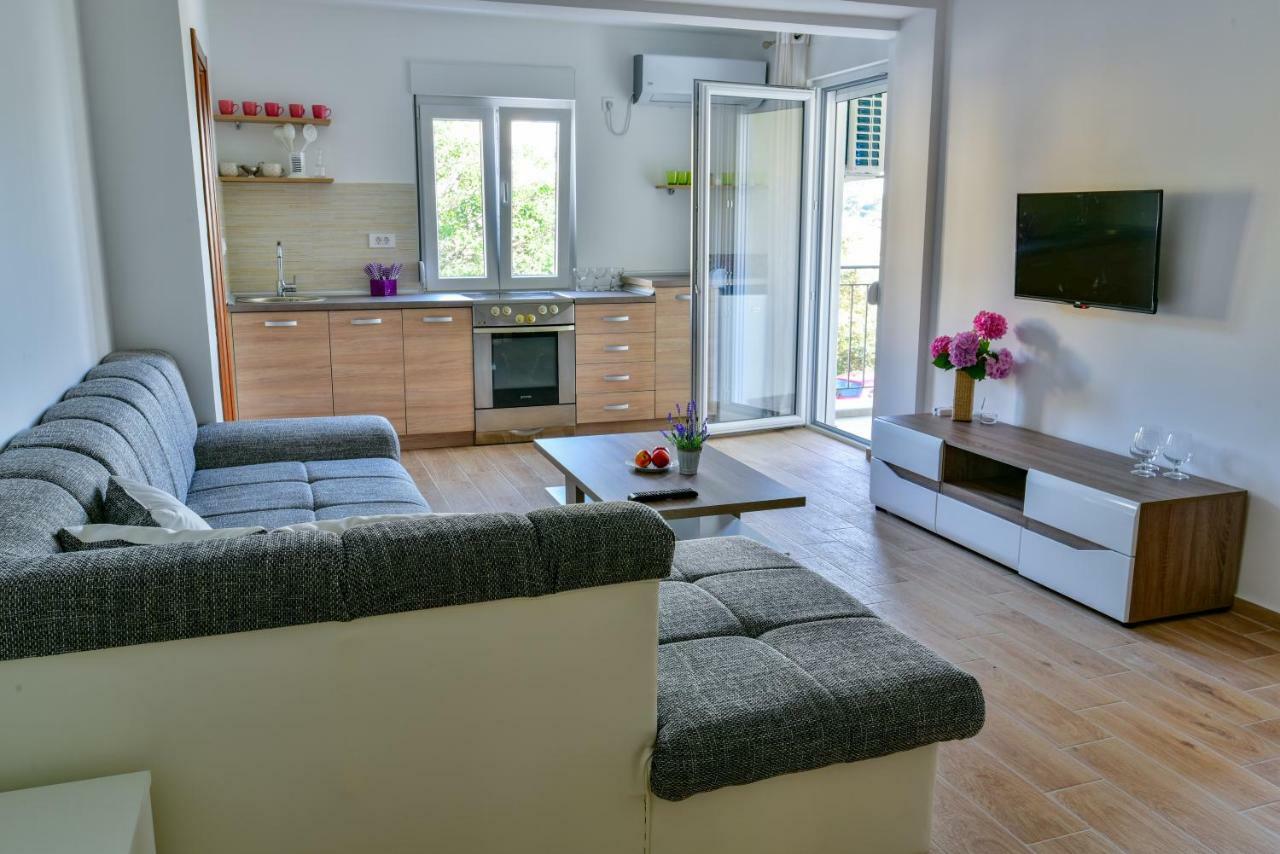 Apartmani Marina Kopitovic Petrovac Exterior photo