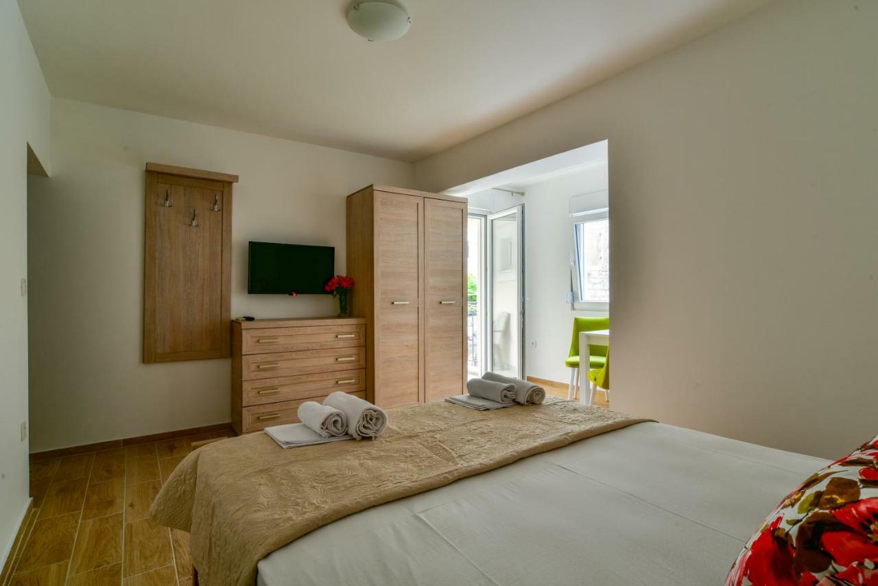 Apartmani Marina Kopitovic Petrovac Exterior photo
