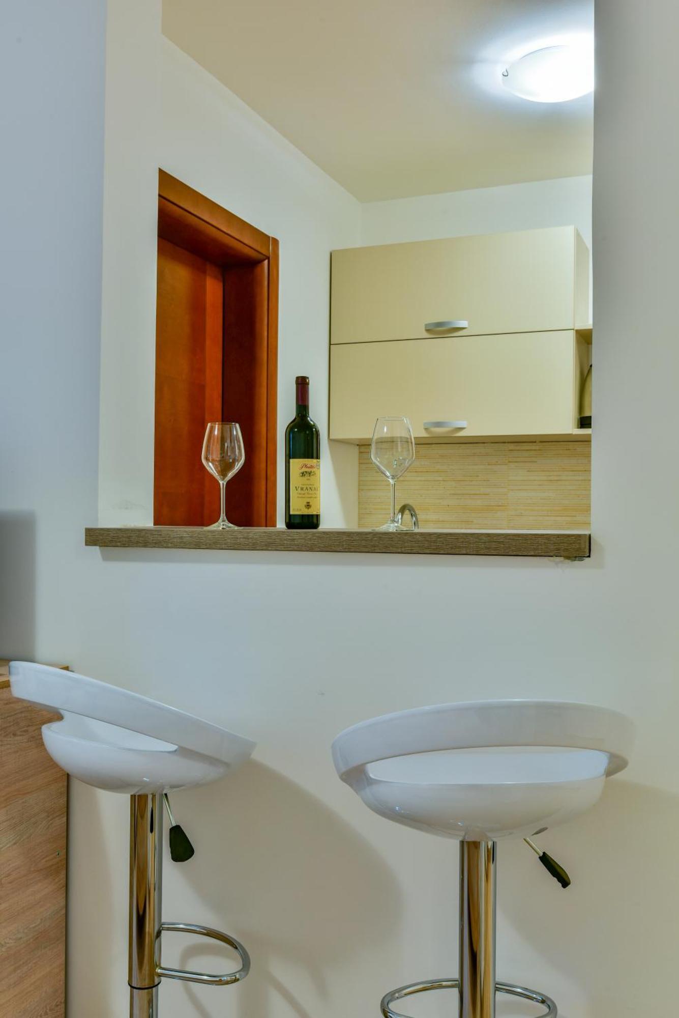 Apartmani Marina Kopitovic Petrovac Exterior photo